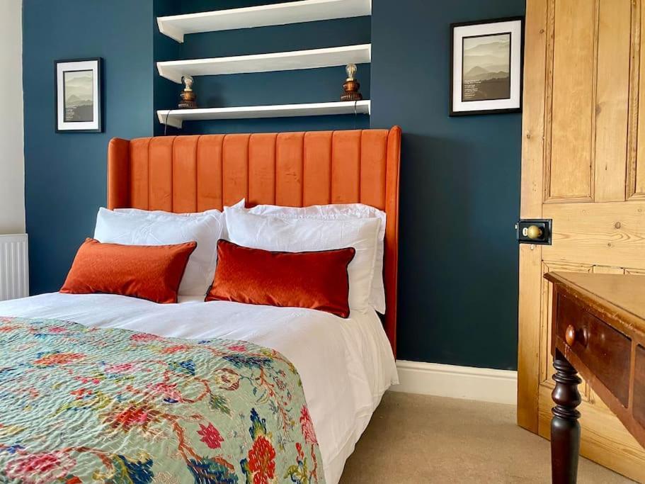Cotswold Home Over 4 Floors - Perfect For Families Friends Contractors ชิปปิงนอร์ตัน ภายนอก รูปภาพ