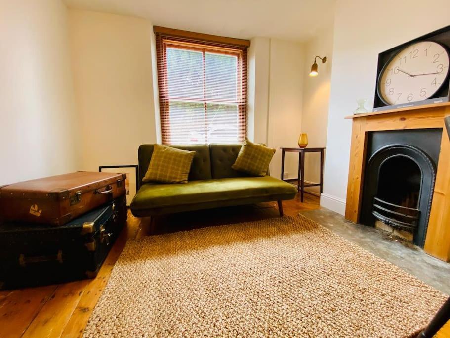 Cotswold Home Over 4 Floors - Perfect For Families Friends Contractors ชิปปิงนอร์ตัน ภายนอก รูปภาพ